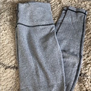 size 4 lululemon leggings
